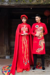Áo dài cưới đỏ – Giai nhân lộng lẫy cùng gấm sang trọng